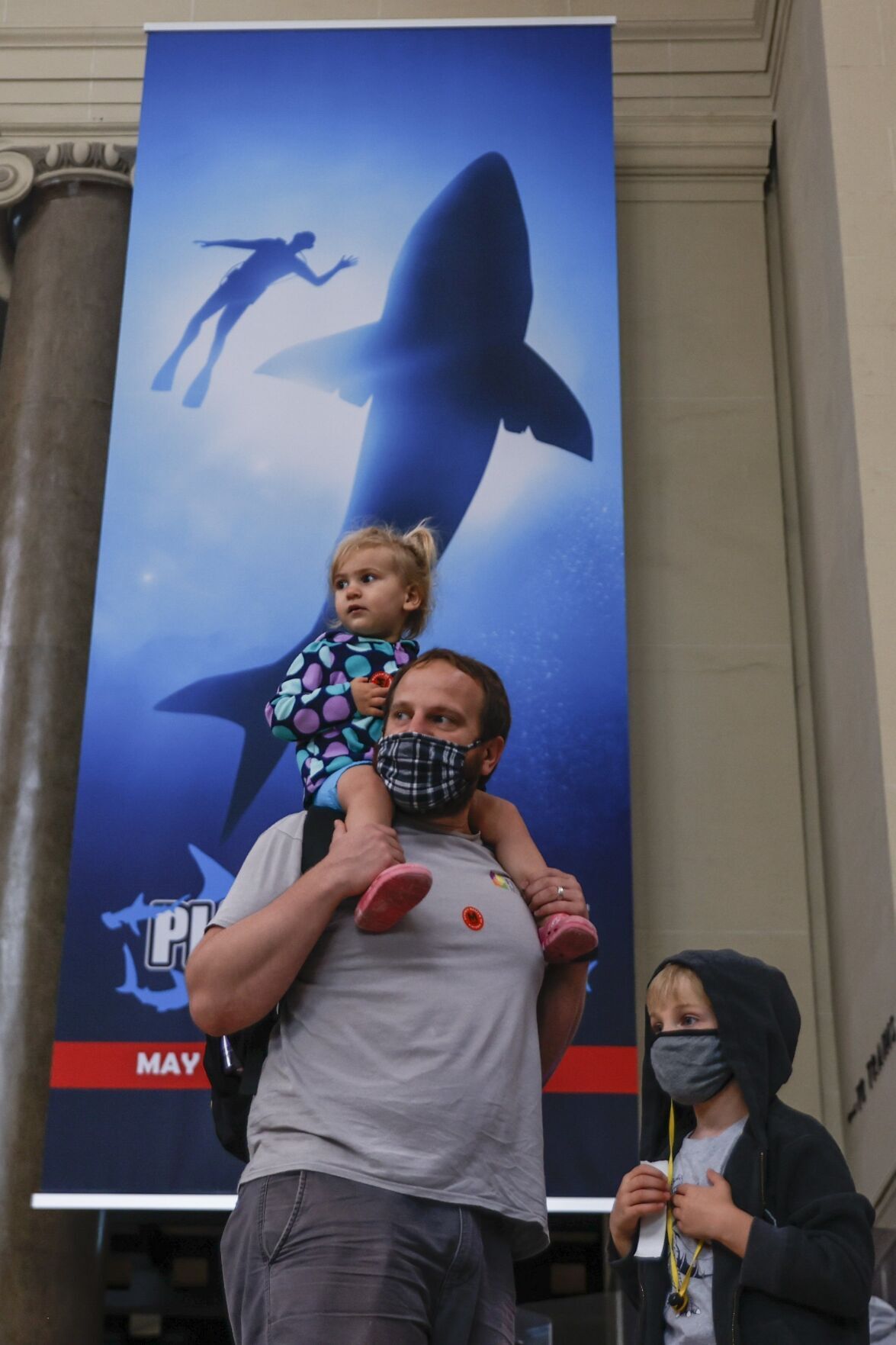 20220527_MET_SHARK